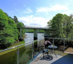 Waterside - Luxury Menai Bridge Holiday Home - 4 Bed 4 Bath