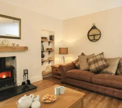 Waterside - Luxury Menai Bridge Holiday Home - 4 Bed 4 Bath