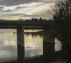 Waterside - Luxury Menai Bridge Holiday Home - 4 Bed 4 Bath