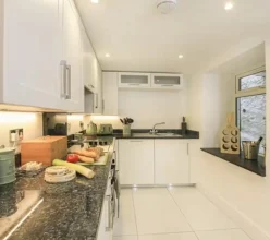 Waterside - Luxury Menai Bridge Holiday Home - 4 Bed 4 Bath