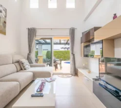 Casa de Kendo - Luxury Family Property on 5 Star La Torre Golf Resort